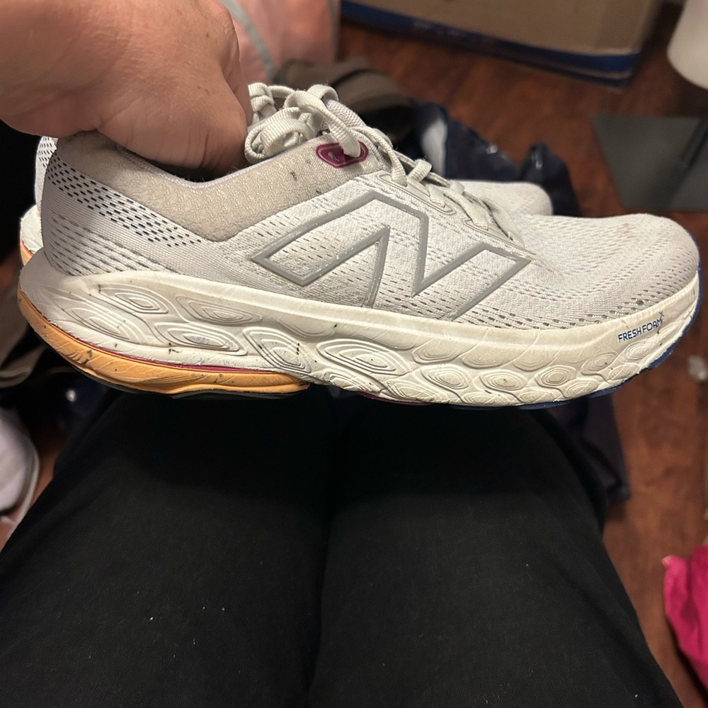 Nike Women's Sneakers in Cream and Gray
